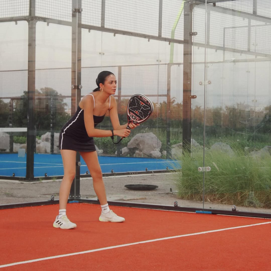 674e2839e44256180cf8e389_tennis